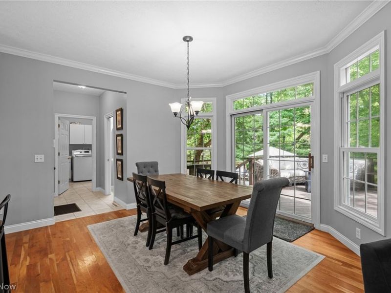 18131 Greatwood Lane, Chagrin Falls, OH 44023 Photo 5