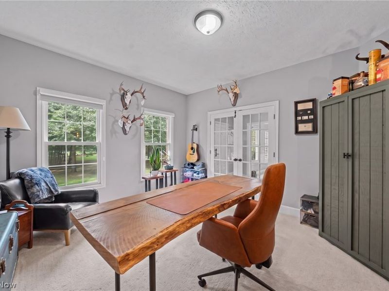 18131 Greatwood Lane, Chagrin Falls, OH 44023 Photo 6