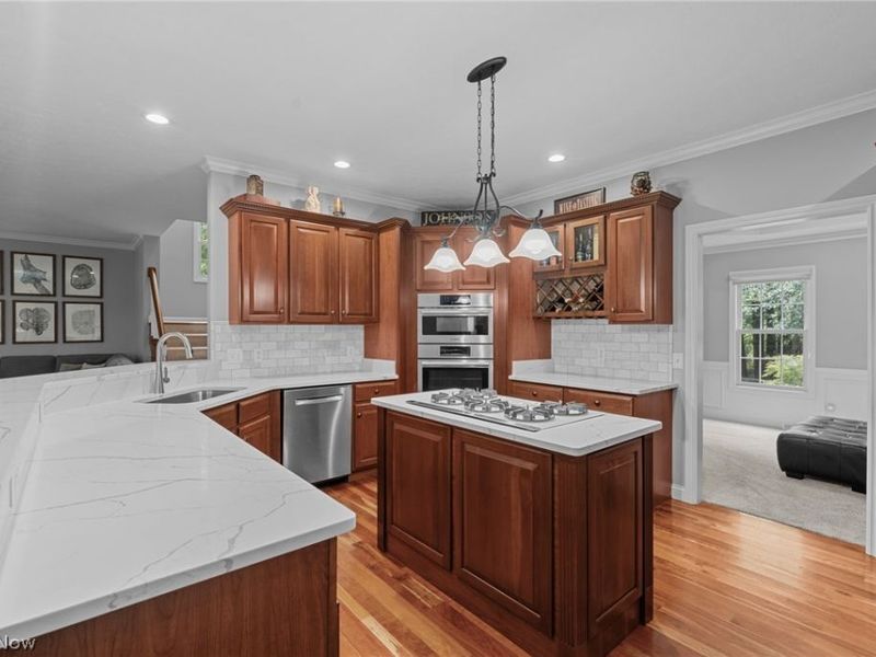 18131 Greatwood Lane, Chagrin Falls, OH 44023 Photo 8