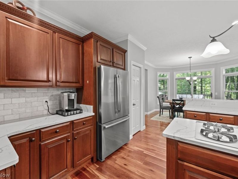 18131 Greatwood Lane, Chagrin Falls, OH 44023 Photo 9