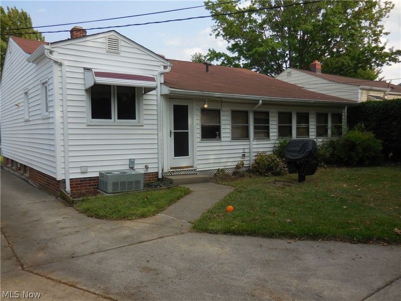 1554 Empire Road, Wickliffe, OH 44092 Photo 21