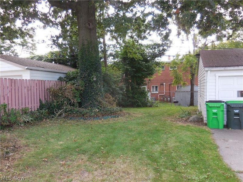 1554 Empire Road, Wickliffe, OH 44092 Photo 22