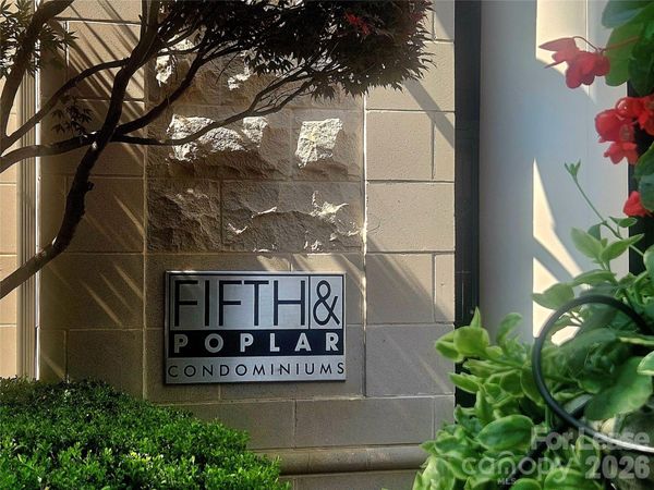 300 W 5th Street, Unit 718, Charlotte, NC 28202