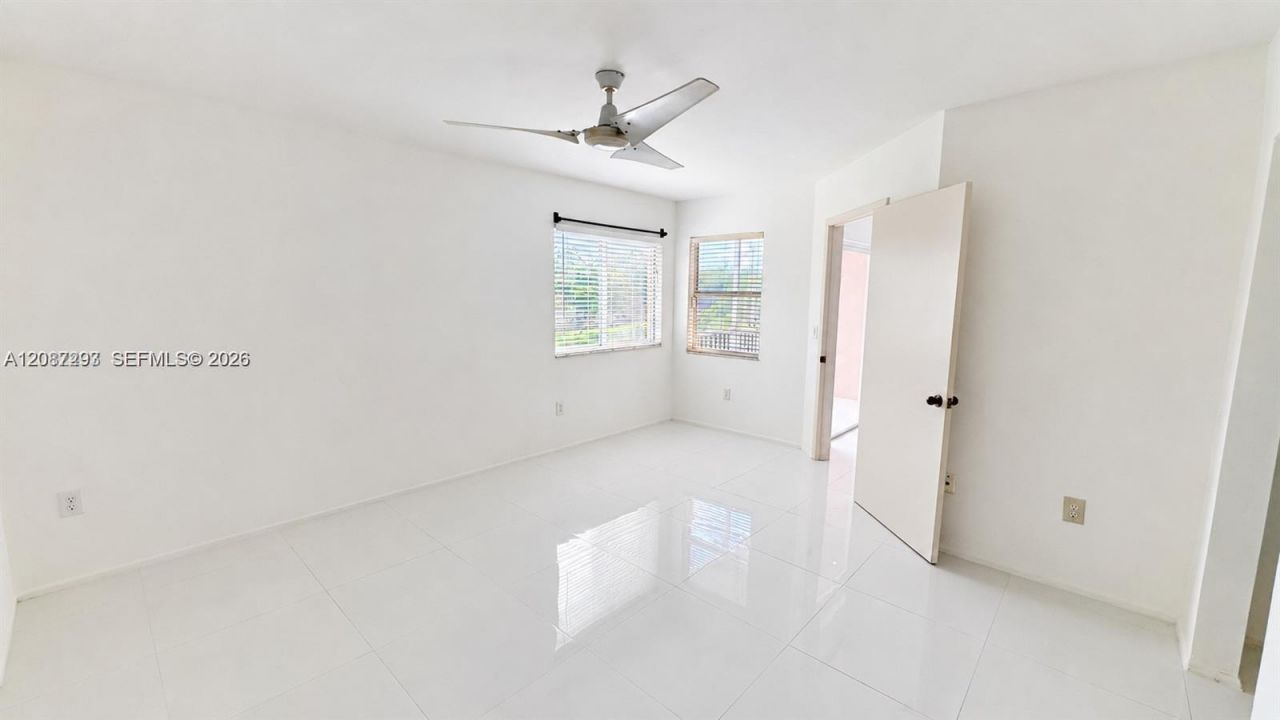 9560 Weldon Cir, Unit J308, Tamarac, FL 33321 Photo