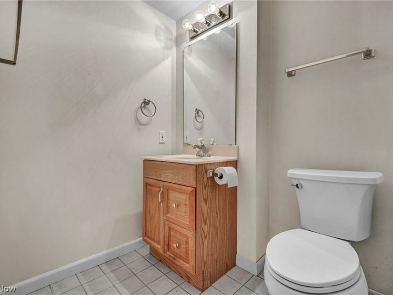 8610 Pine Creek Lane, Sagamore Hills, OH 44067 Photo 38
