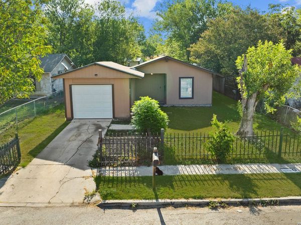 8314 Little Squaw St, San Antonio, TX 78242