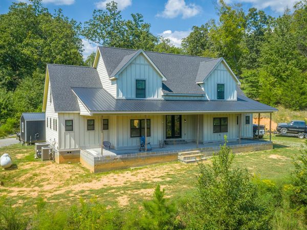 695 Van Davis Road, Georgetown, TN 37336
