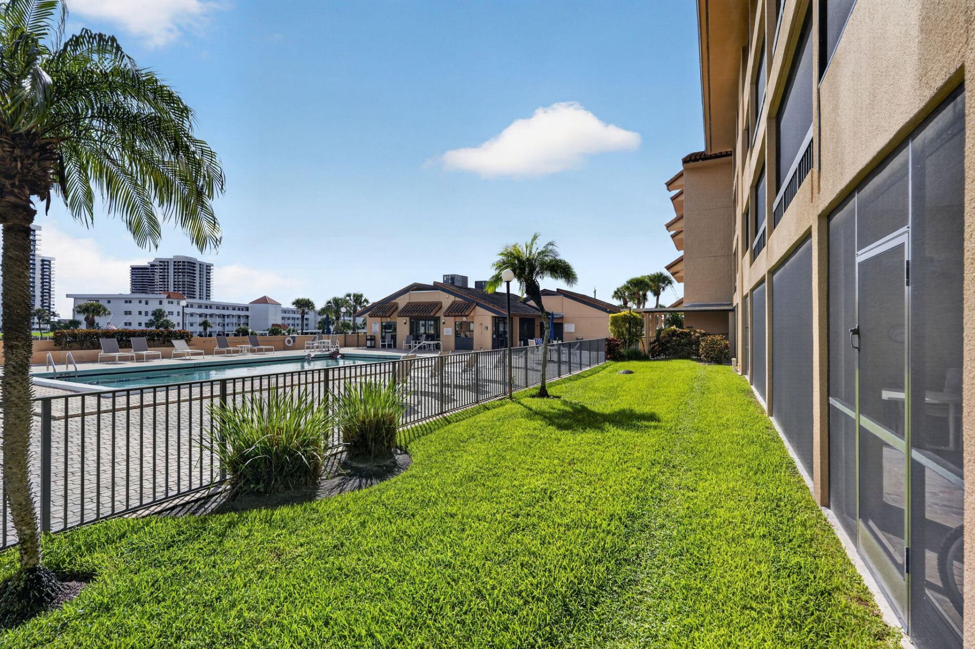 1030 Us-1, Unit 113, North Palm Beach, FL 33408 Photo