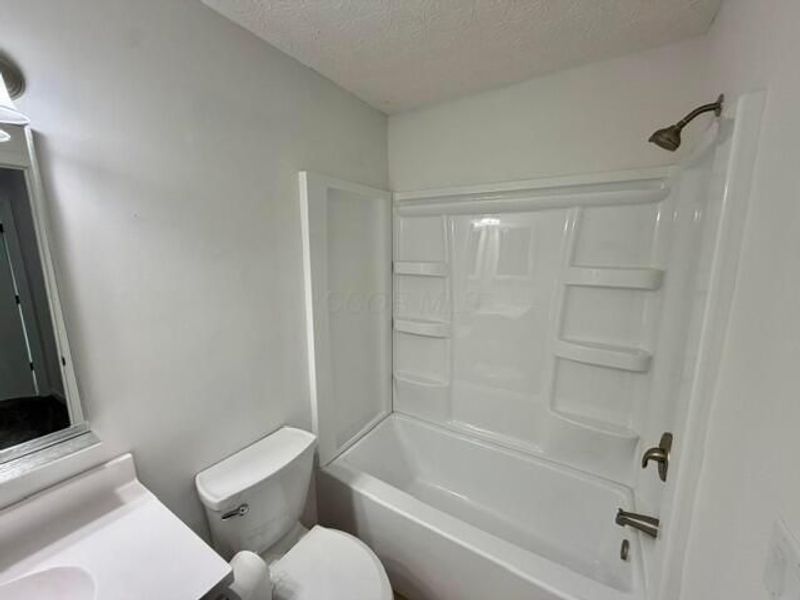 4155 Berrybush Drive, Columbus, OH 43230 Photo 16