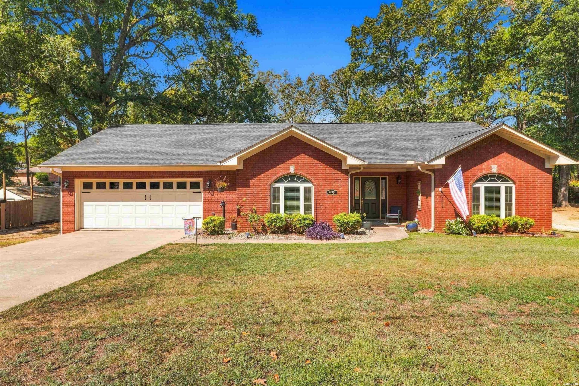 405 LAKESIDE Road Hot Springs, AR 71901