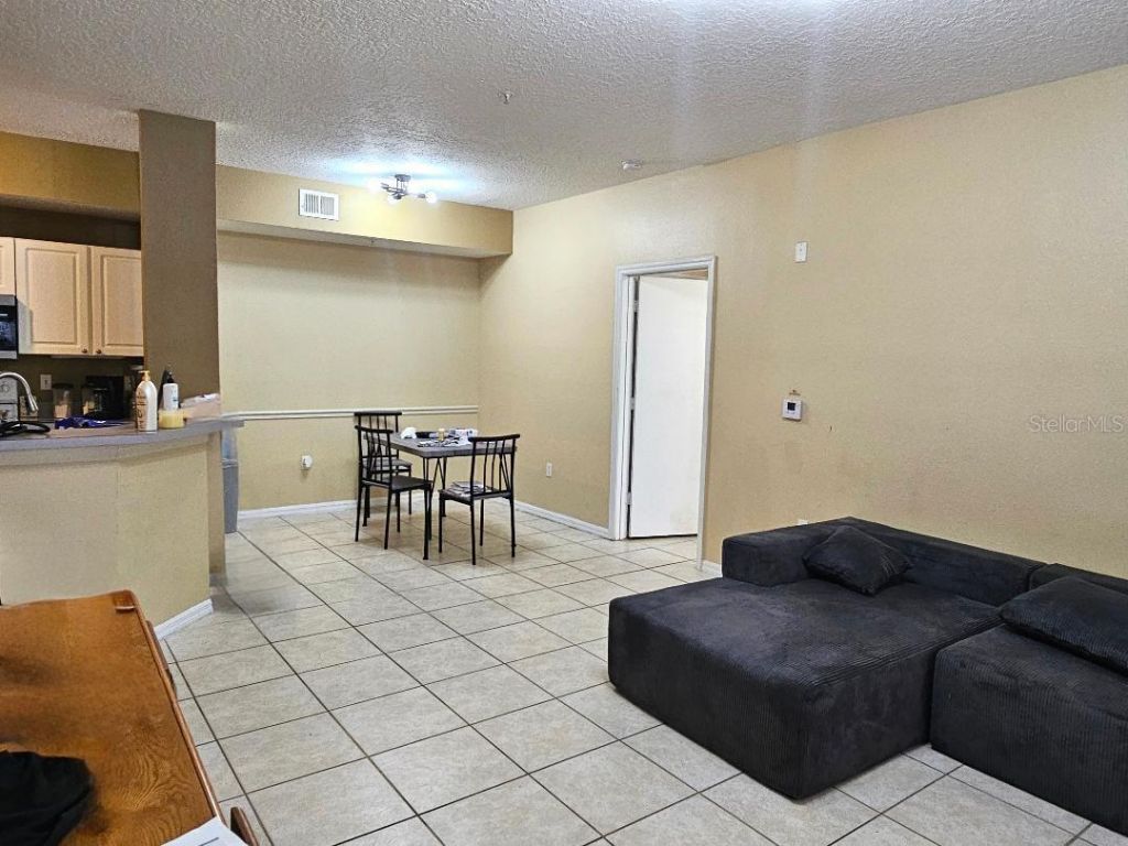 5572 Metrowest Boulevard, Unit 312, Orlando, FL 32811 Photo