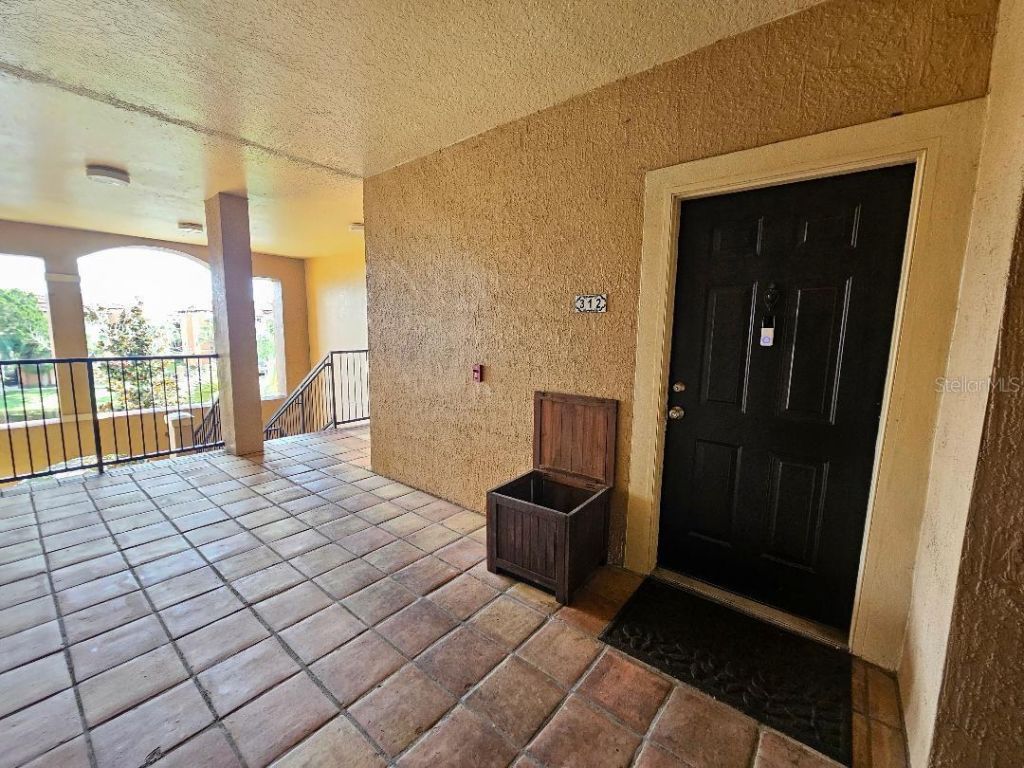 5572 Metrowest Boulevard, Unit 312, Orlando, FL 32811 Photo