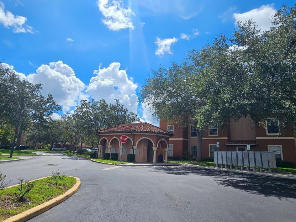 5572 Metrowest Boulevard, Unit 312, Orlando, FL 32811 Photo