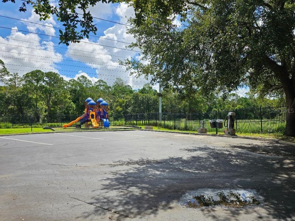 5572 Metrowest Boulevard, Unit 312, Orlando, FL 32811 Photo