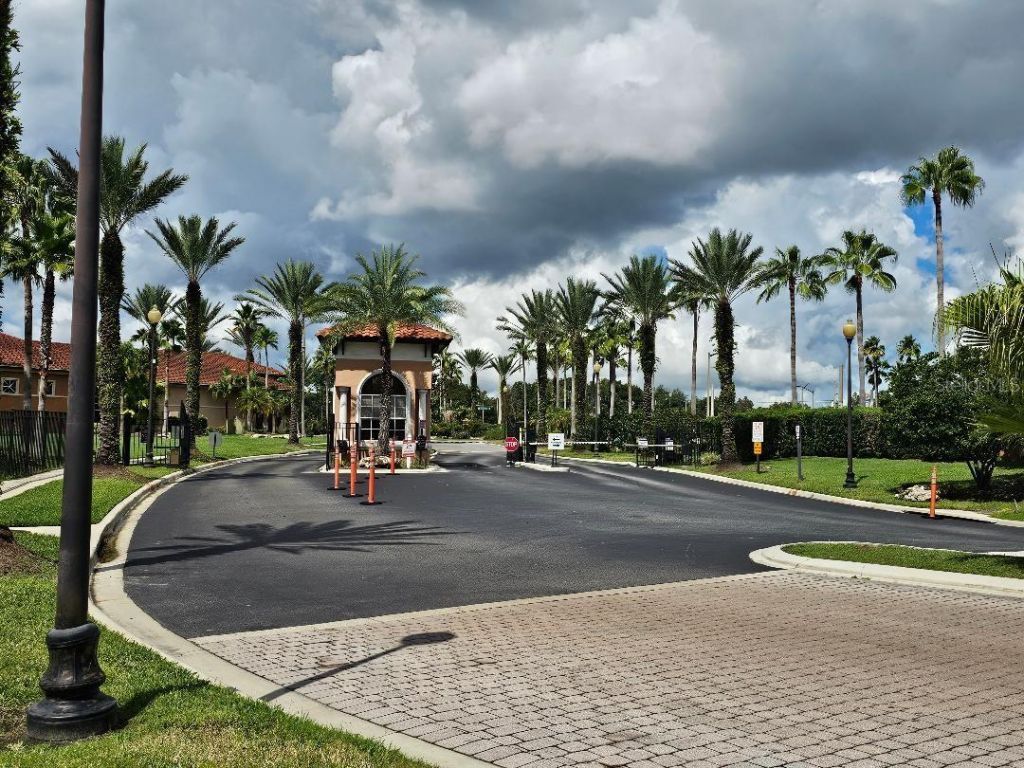 5572 Metrowest Boulevard, Unit 312, Orlando, FL 32811 Photo
