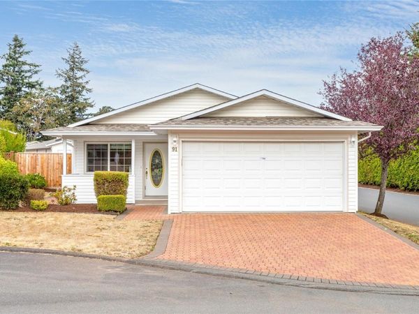 91 Raven Crt, View Royal, BC V9A 7N6