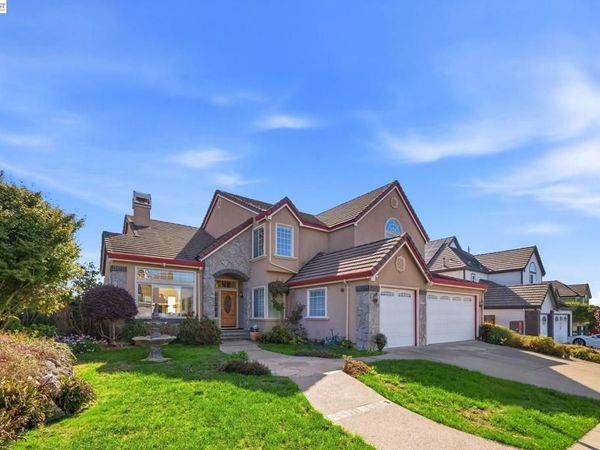 28225 Fox Hollow Dr, Hayward, CA 94542