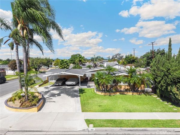 2113 W Niobe, Anaheim, CA 92804