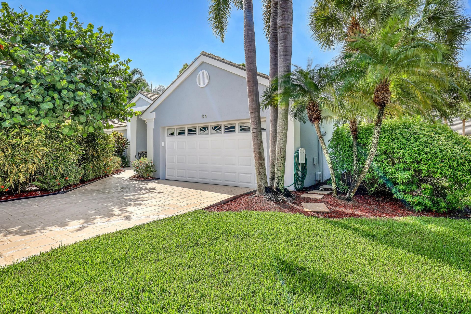 24 Admirals Court, Palm Beach Gardens, FL 33418 Photo