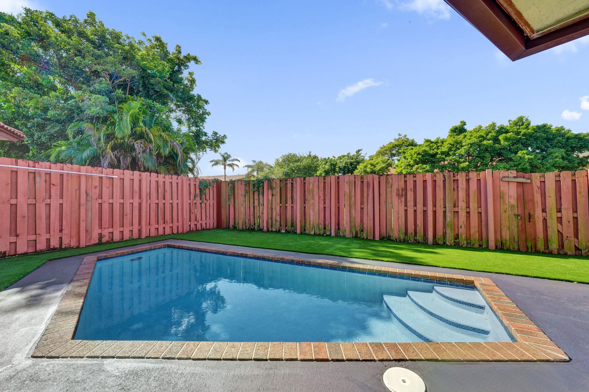 11330 SW 8th Place, Pembroke Pines, FL 33025 Photo