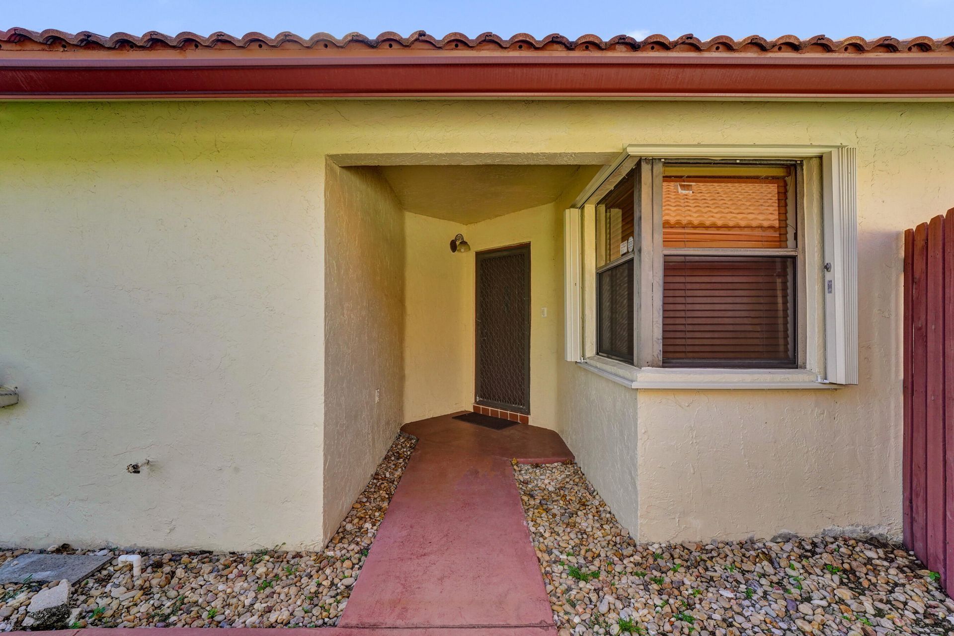11330 SW 8th Place, Pembroke Pines, FL 33025 Photo