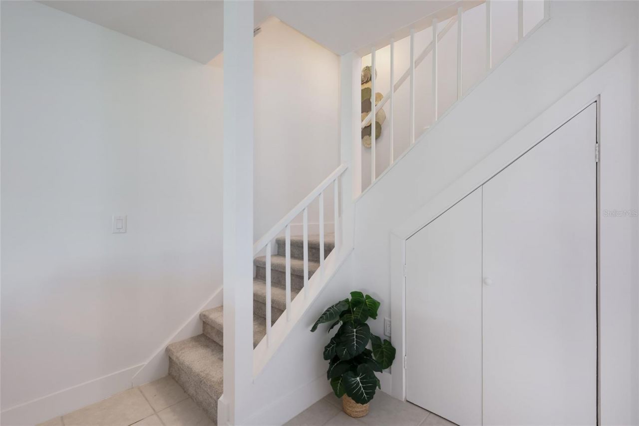 5860 Midnight Pass Road, Unit 23, Sarasota, FL 34242 Photo