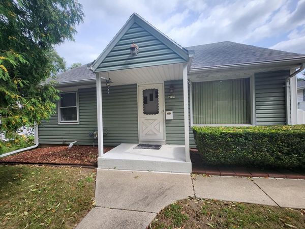 4960 N 73rd STREET, Milwaukee, WI 53218