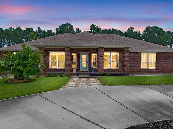 7513 Frankfort St, Navarre, FL 32566