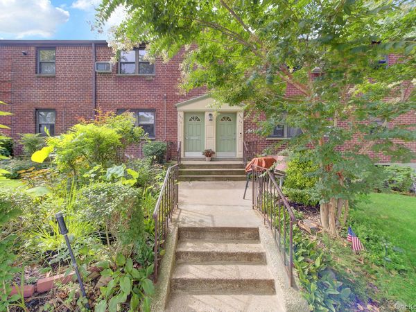 245-14 61st Avenue, Unit 0126, Douglaston, NY 11362