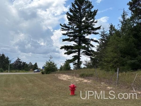 VL US 2 Highway, Manistique, MI 49854