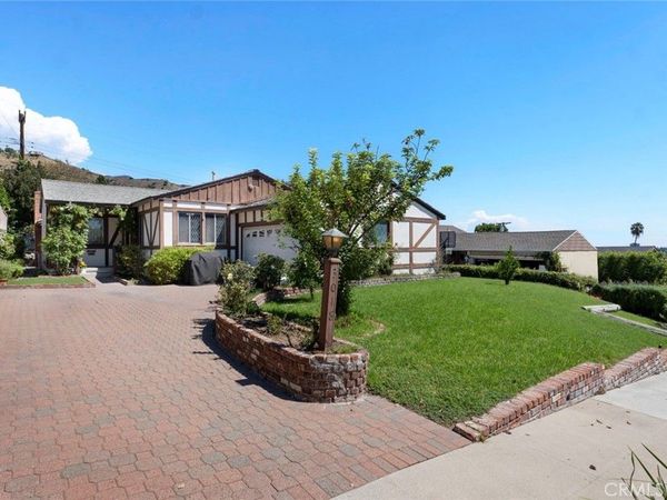 3018 Jolley Drive, Burbank, CA 91504