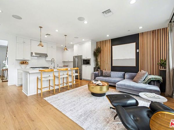 1209 N Commonwealth Avenue, Los Angeles, CA 90029