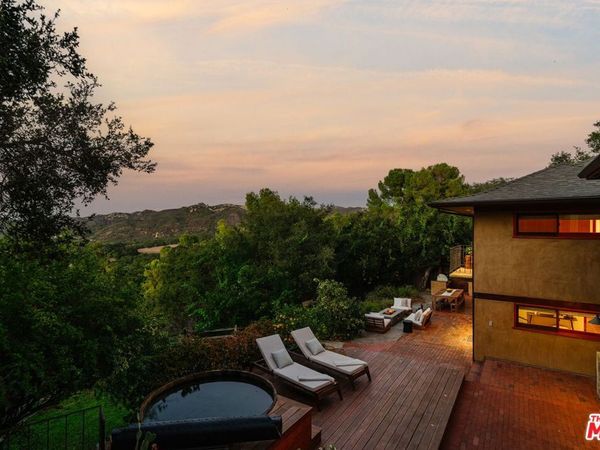 21071 Waveview Drive, Topanga, CA 90290