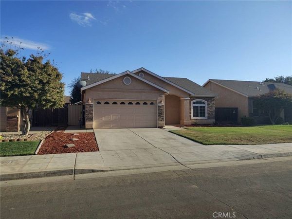 5333 W Norwich, Fresno, CA 93722