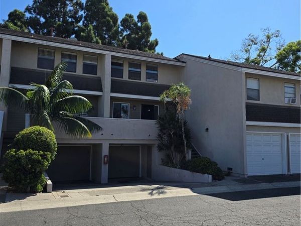 435 Bryson Springs, Unit 38, Costa Mesa, CA 92627