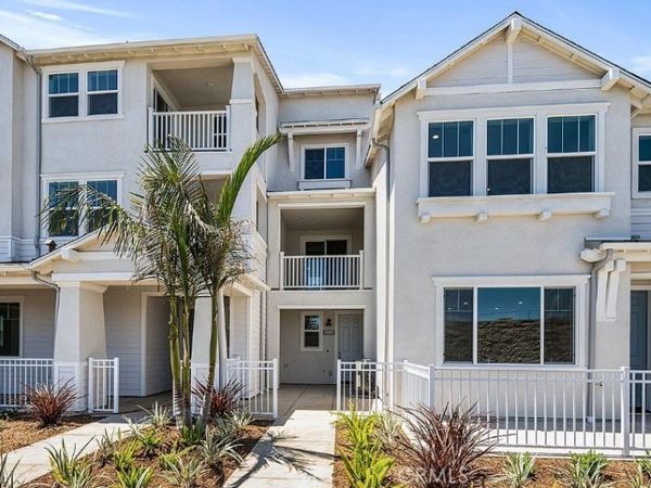 2472 Haley Point Drive, Unit 104, Ventura, CA 93003