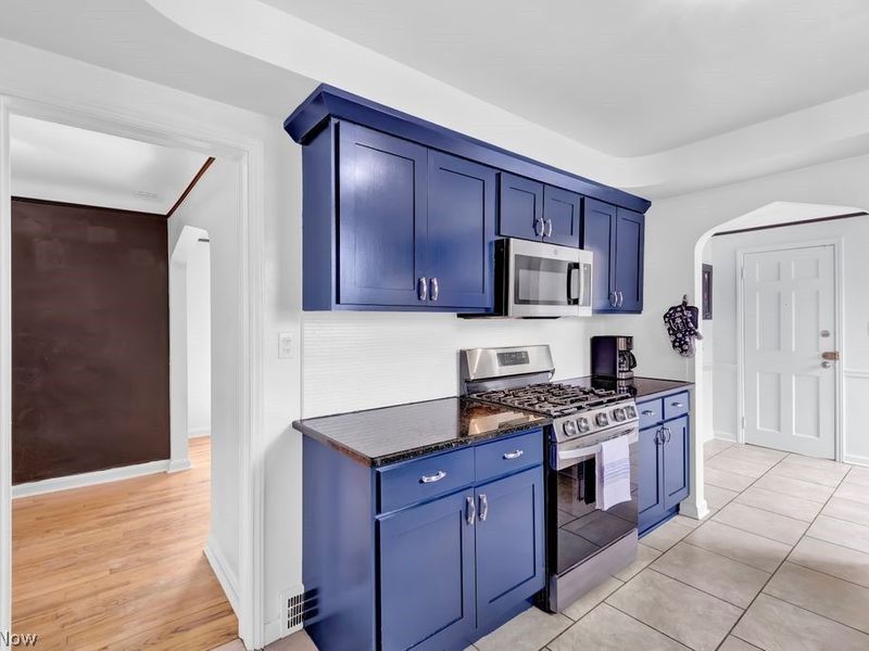 14221 S Woodland Road, Shaker Heights, OH 44120 Photo 10