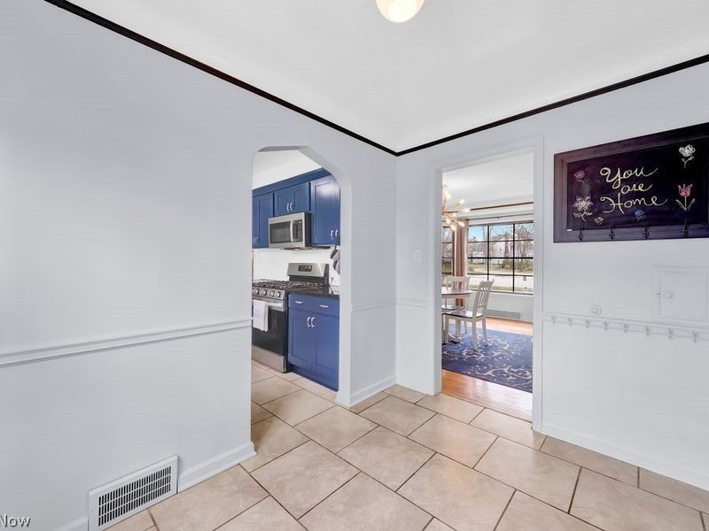 14221 S Woodland Road, Shaker Heights, OH 44120 Photo 5