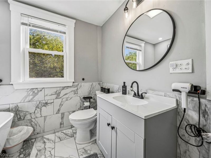 2129 W 101st Street, Cleveland, OH 44102 Photo 32