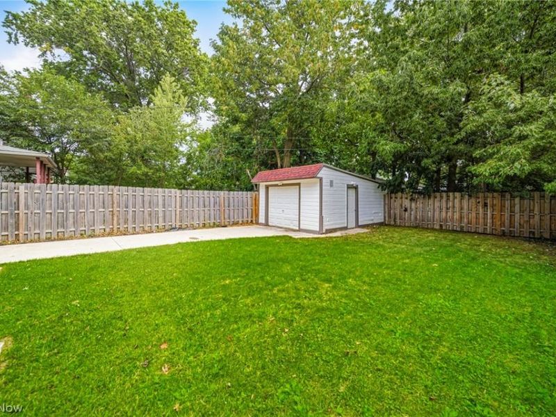 2129 W 101st Street, Cleveland, OH 44102 Photo 8