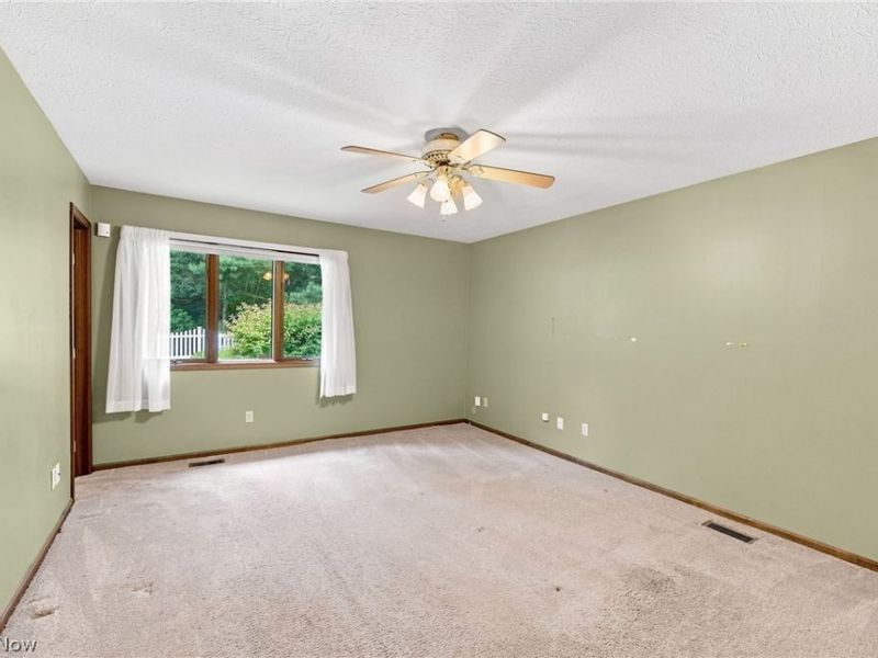 8685 Old Village Lane, Mentor, OH 44060 Photo 15