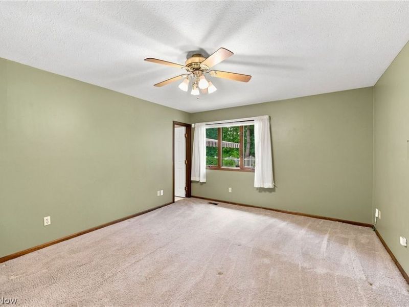 8685 Old Village Lane, Mentor, OH 44060 Photo 16