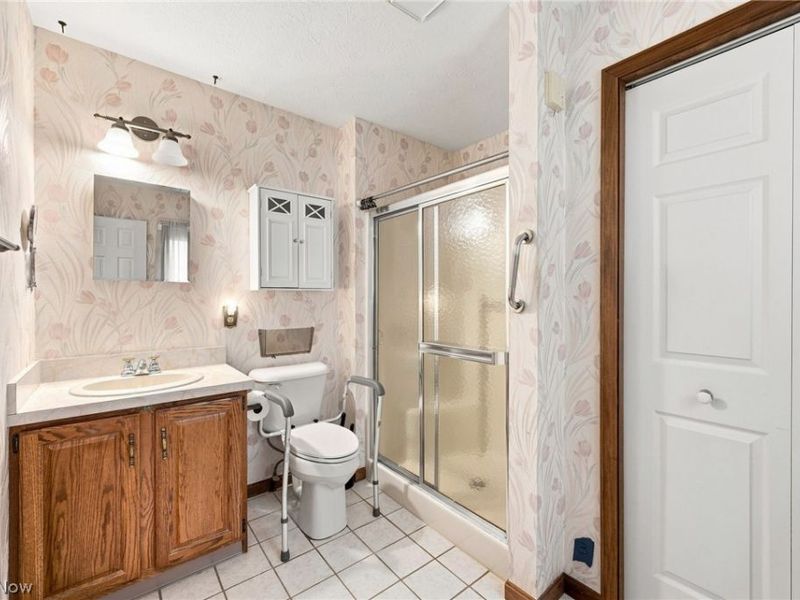 8685 Old Village Lane, Mentor, OH 44060 Photo 18