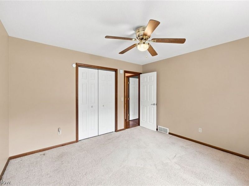 8685 Old Village Lane, Mentor, OH 44060 Photo 22