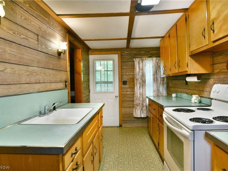 1114 Allen Smith Road, Leavittsburg, OH 44430 Photo 25