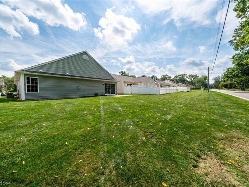 122 Haydens Arbor, Elyria, OH 44035 Photo 38