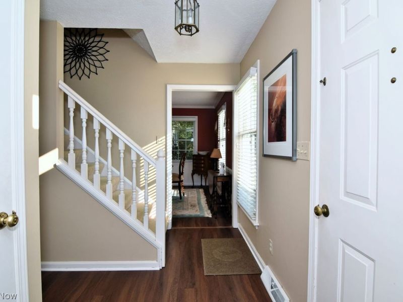 109 Countryside Drive, Chagrin Falls, OH 44022 Photo 2