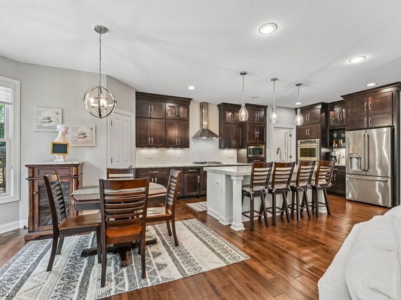 21380 Castlewood Drive, Strongsville, OH 44149 Photo 14