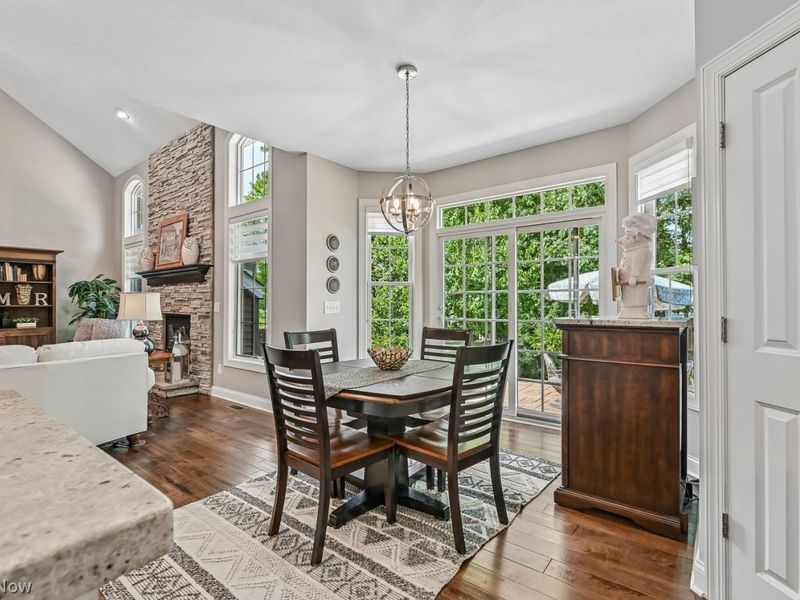 21380 Castlewood Drive, Strongsville, OH 44149 Photo 15