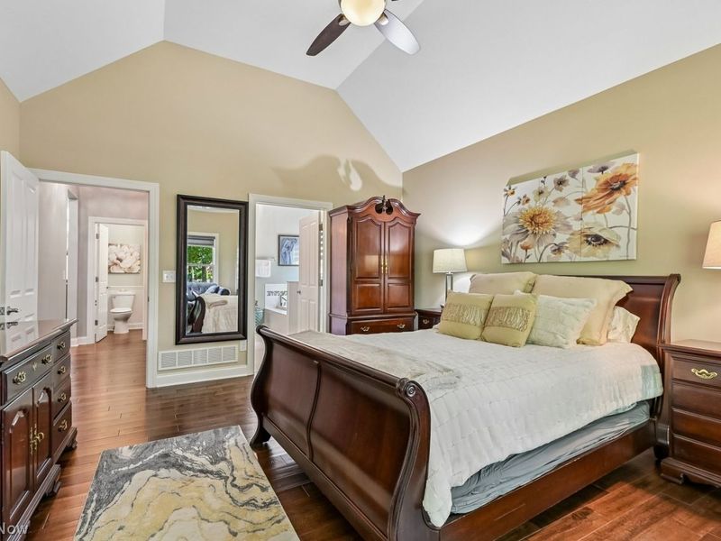 21380 Castlewood Drive, Strongsville, OH 44149 Photo 18